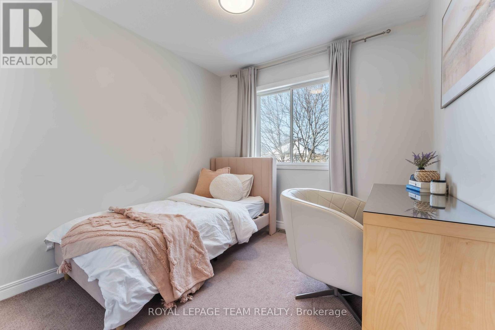 57 Redpath Drive, Ottawa, ON - Indoor Photo Showing Bedroom