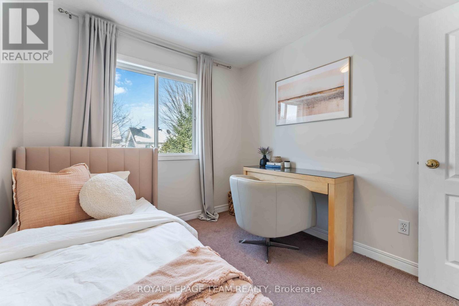 57 Redpath Drive, Ottawa, ON - Indoor Photo Showing Bedroom