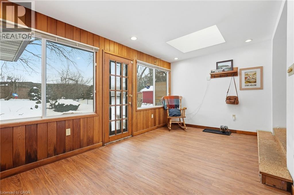 940 Brucedale Avenue E, Hamilton, ON - Indoor Photo Showing Other Room