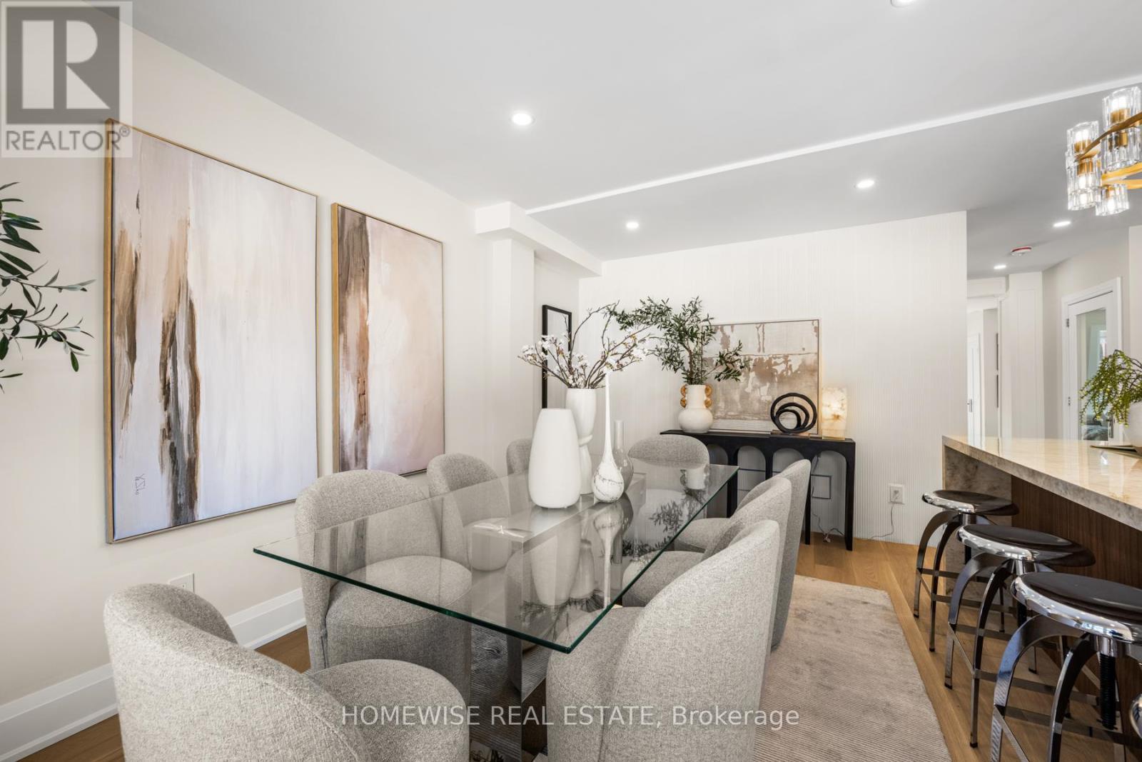 306 Manor Road E, Toronto, ON - Indoor