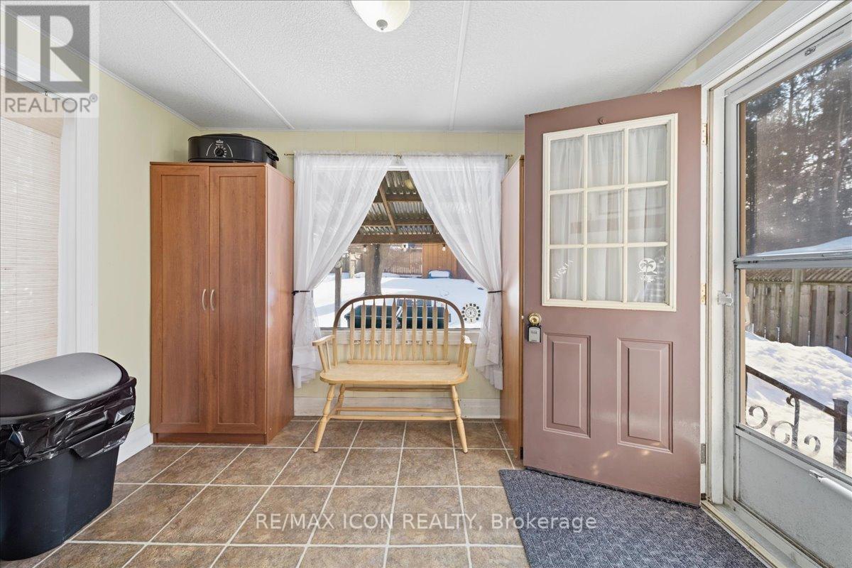 547 Wellington Street N, Kitchener, ON - Indoor Photo Showing Other Room