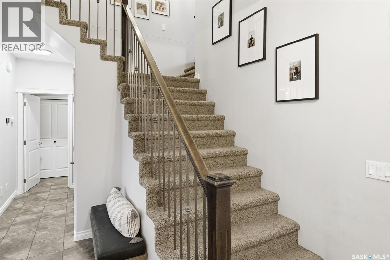 1015 Muzyka Road, Saskatoon, SK - Indoor Photo Showing Other Room