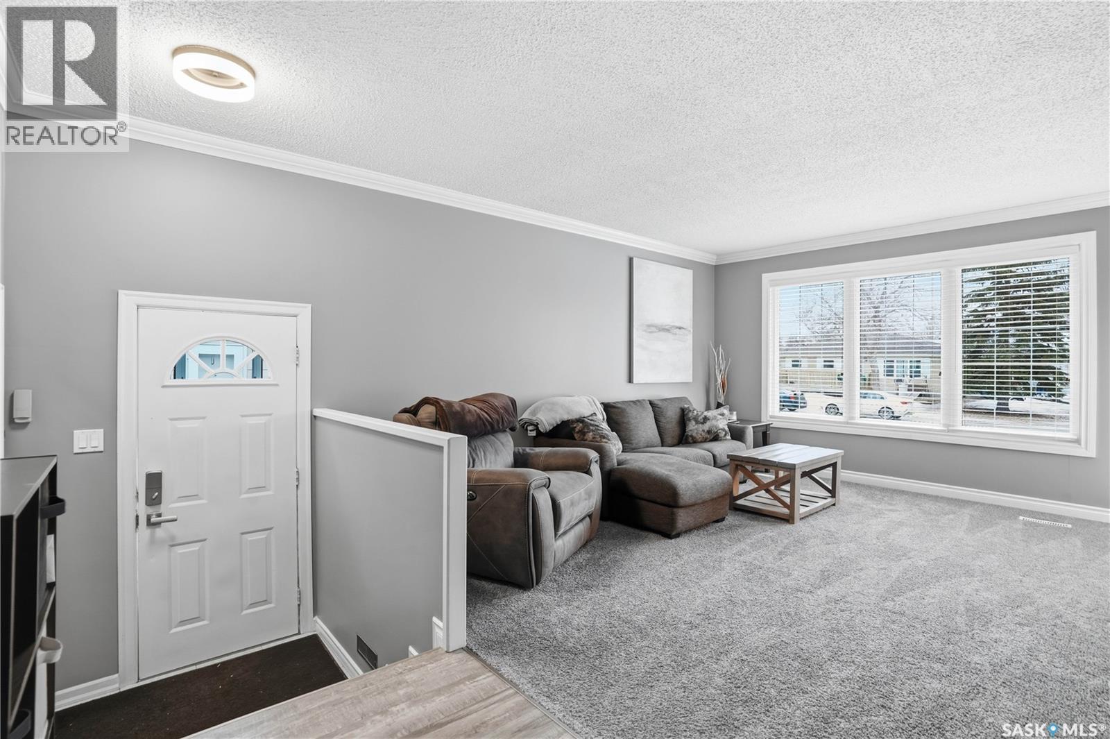 83 Carter Crescent, Regina, SK - Indoor Photo Showing Other Room