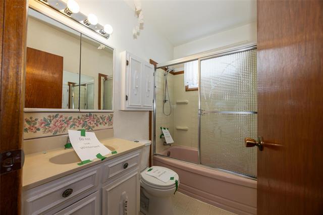 893 Jefferson Ave, Winnipeg, MB