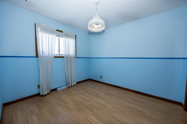 893 Jefferson Ave, Winnipeg, MB