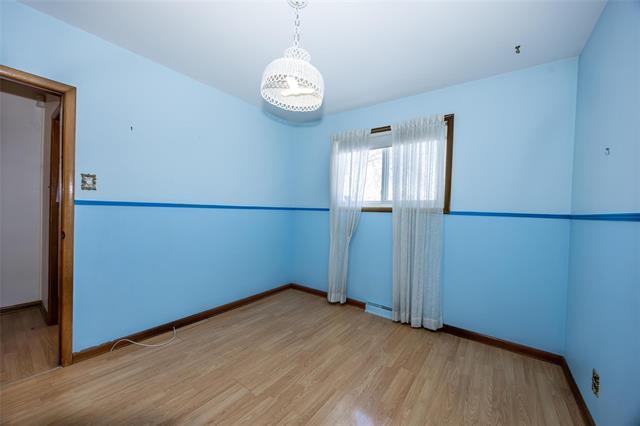 893 Jefferson Ave, Winnipeg, MB