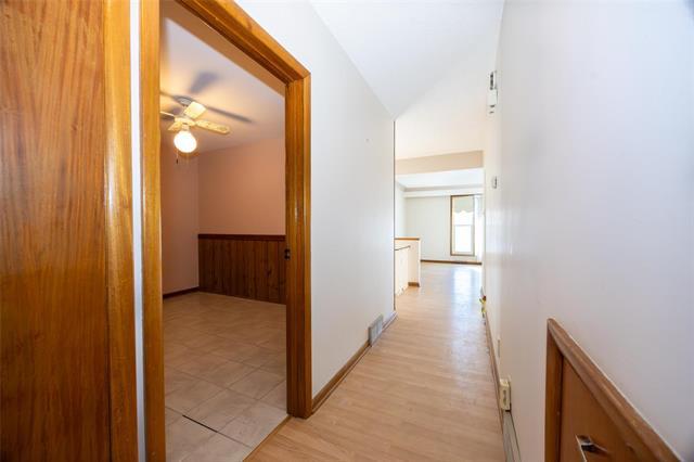 893 Jefferson Ave, Winnipeg, MB