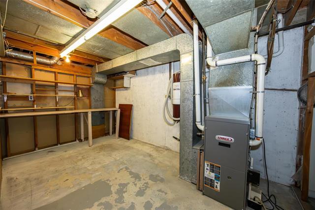 893 Jefferson Ave, Winnipeg, MB