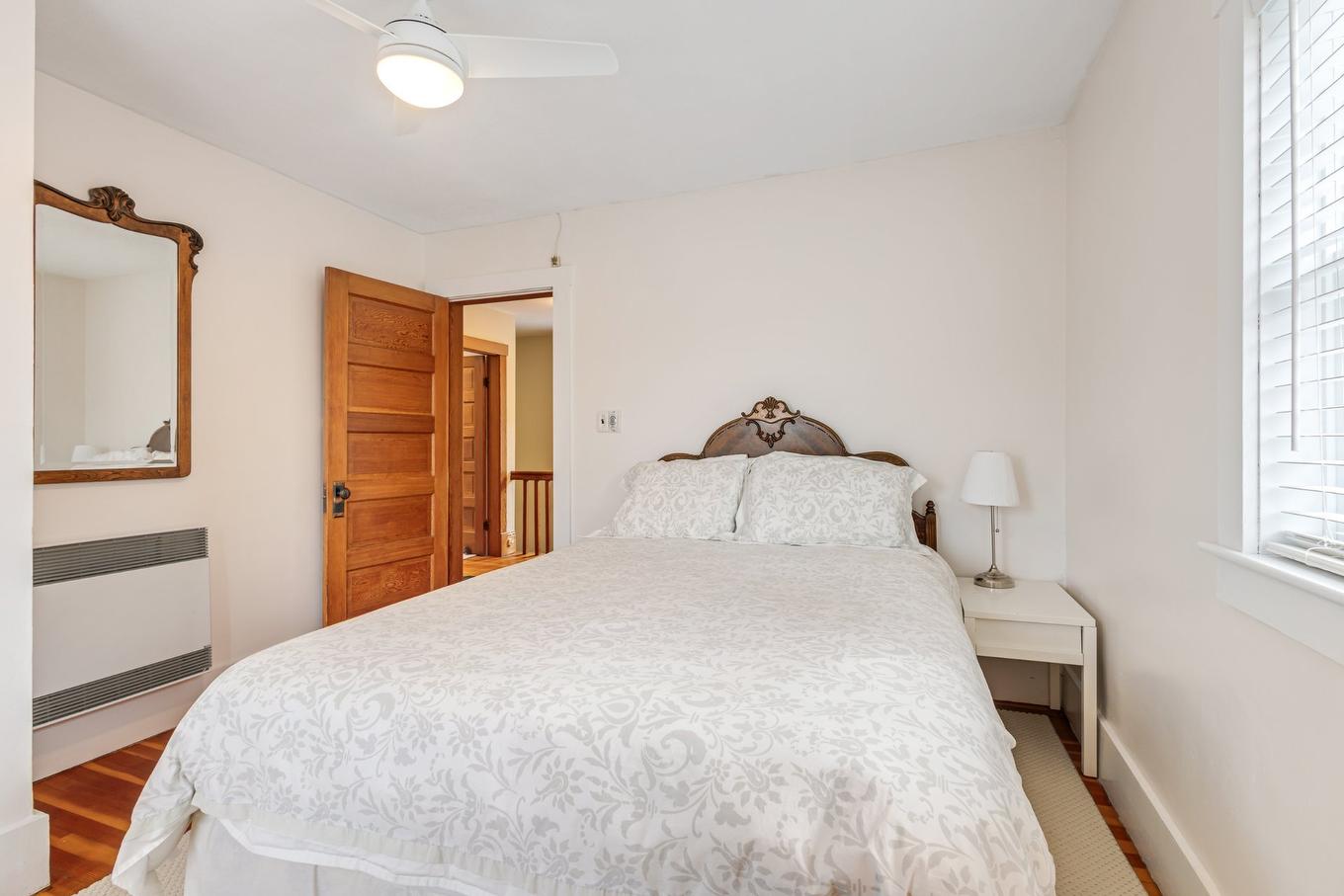 Chambre à coucher - 41 Rue Mountain, Sutton, QC - Indoor Photo Showing Bedroom