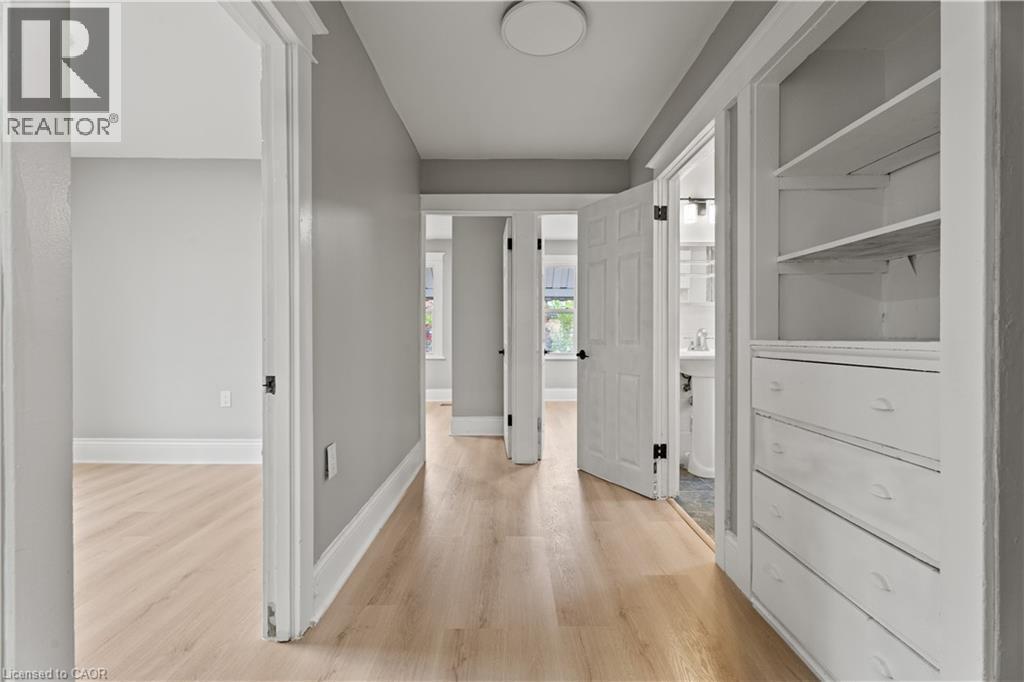 88 Gage Avenue S, Hamilton, ON - Indoor Photo Showing Other Room