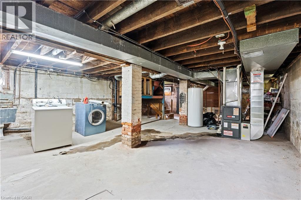 88 Gage Avenue S, Hamilton, ON - Indoor Photo Showing Basement
