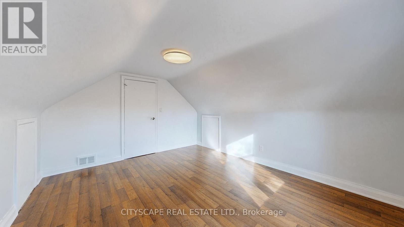 39 Woodward Avenue, Brampton, ON - Indoor Photo Showing Other Room