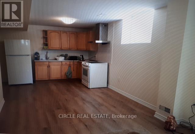 109 Springview Drive, Brampton, ON - Indoor Photo Showing Kitchen