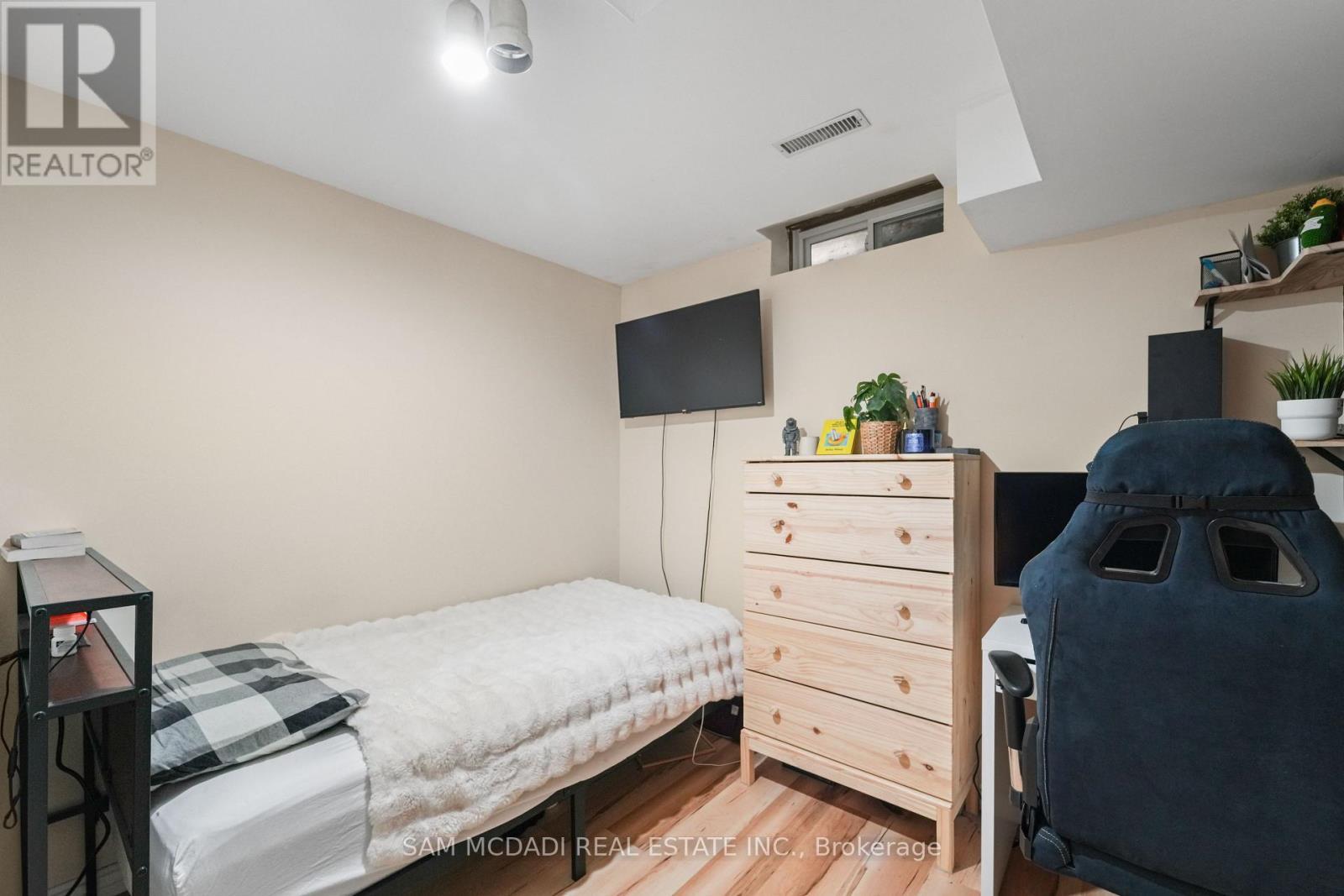3382 Nighthawk Trail, Mississauga, ON - Indoor Photo Showing Bedroom