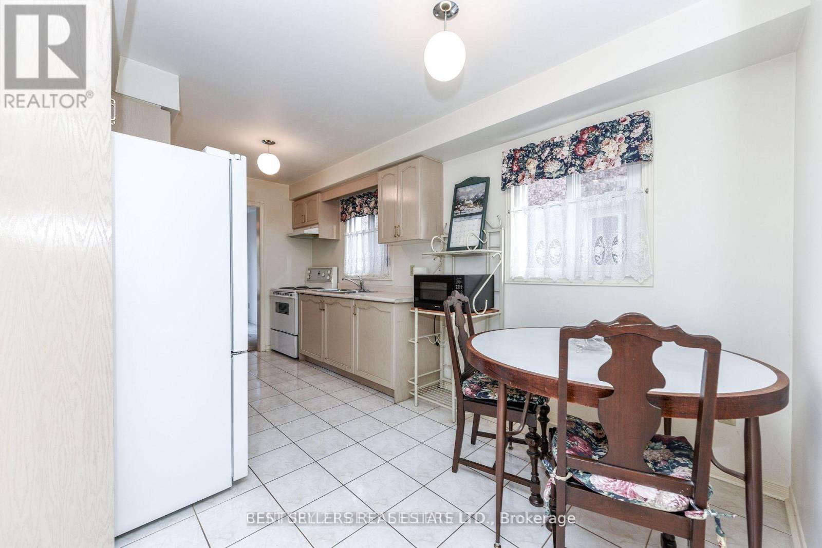 5439 Antrex Crescent, Mississauga, ON - Indoor