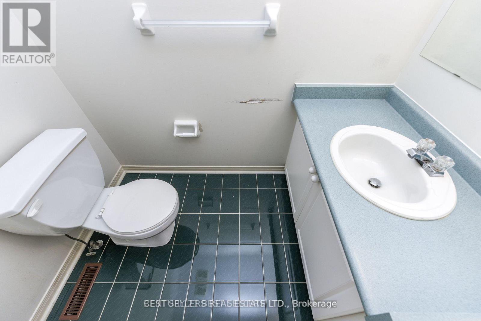 5439 Antrex Crescent, Mississauga, ON - Indoor Photo Showing Bathroom