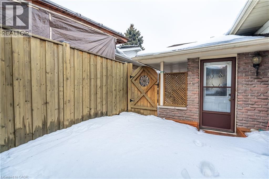 19 Valery Court, Hamilton, ON - Outdoor With Exterior