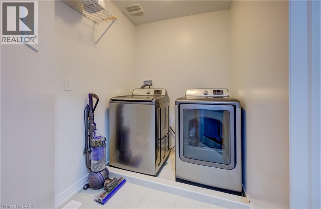 524 Linden Drive, Cambridge, ON - Indoor Photo Showing Laundry Room