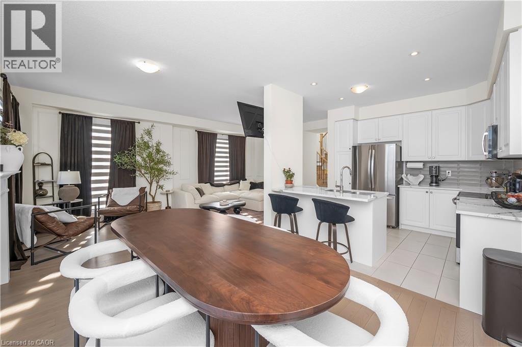 3131 Goodyear Road, Burlington, ON - Indoor