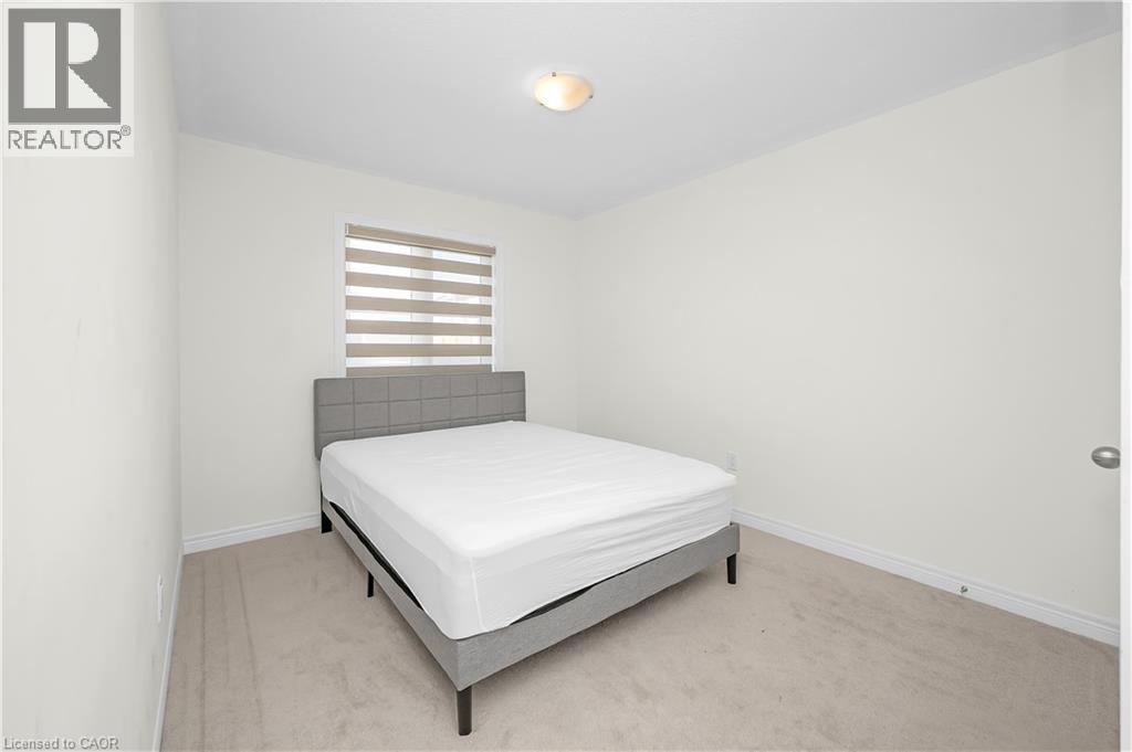 3131 Goodyear Road, Burlington, ON - Indoor Photo Showing Bedroom