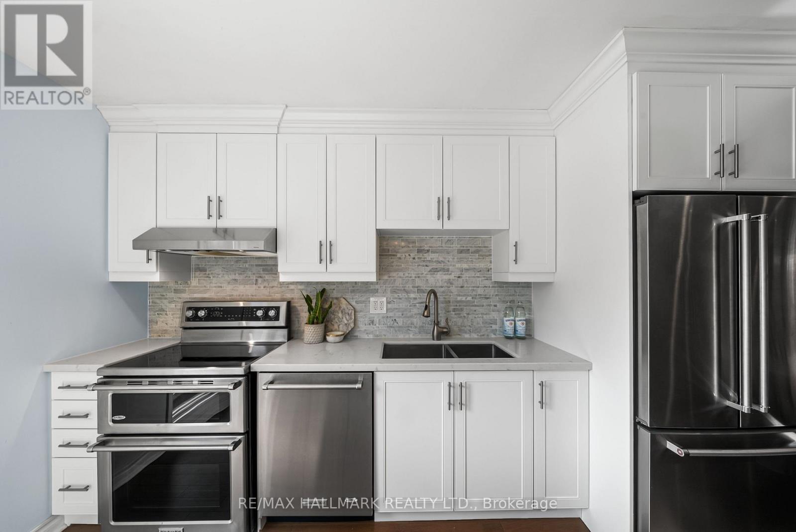 64 Sylvan Valley Way, Toronto, ON - Indoor Photo Showing Kitchen With Stainless Steel Kitchen With Double Sink