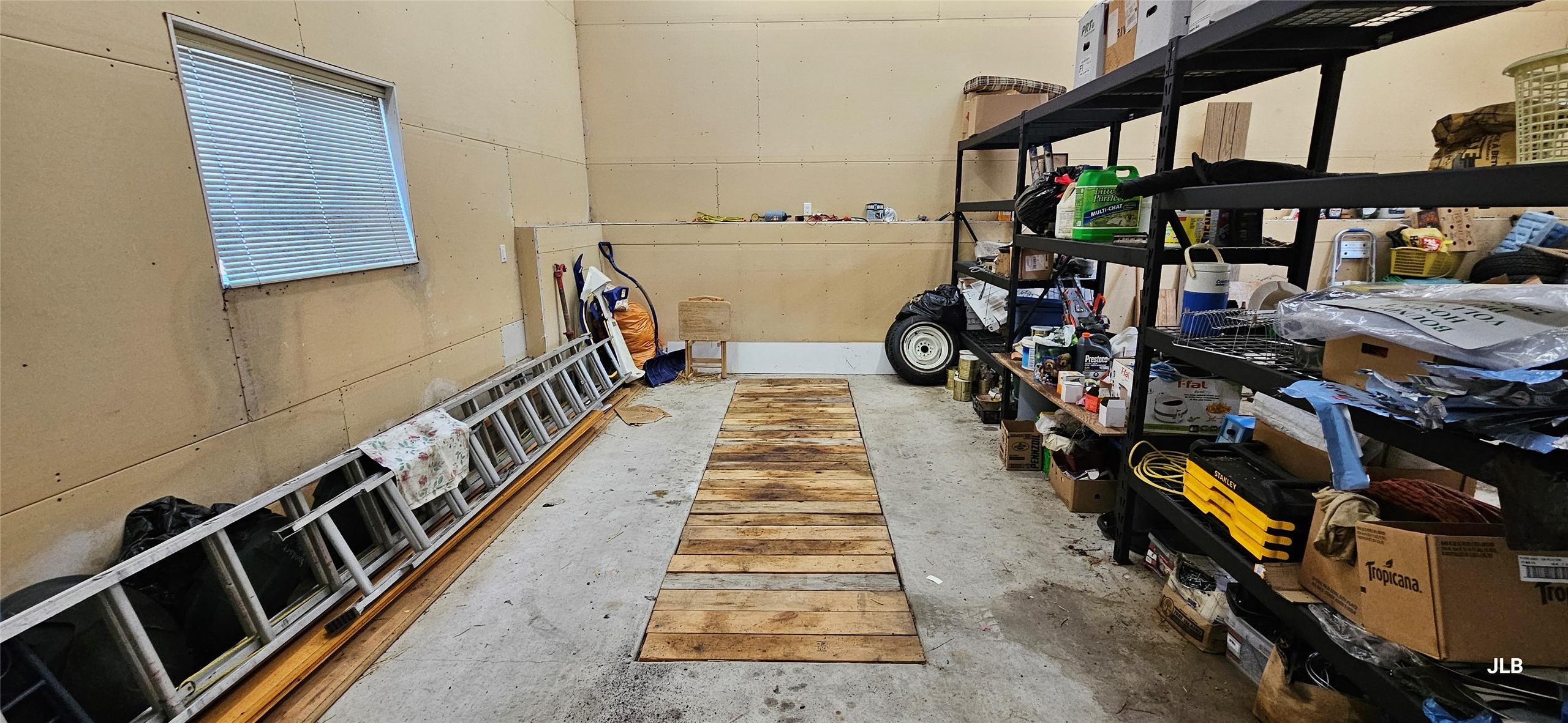 12165 Highway 3, Greenwood, BC - Indoor Photo Showing Garage