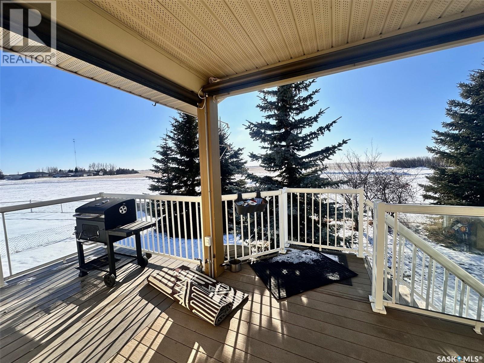 506 2Nd Avenue Place, Radisson, SK - Outdoor With Deck Patio Veranda With Exterior