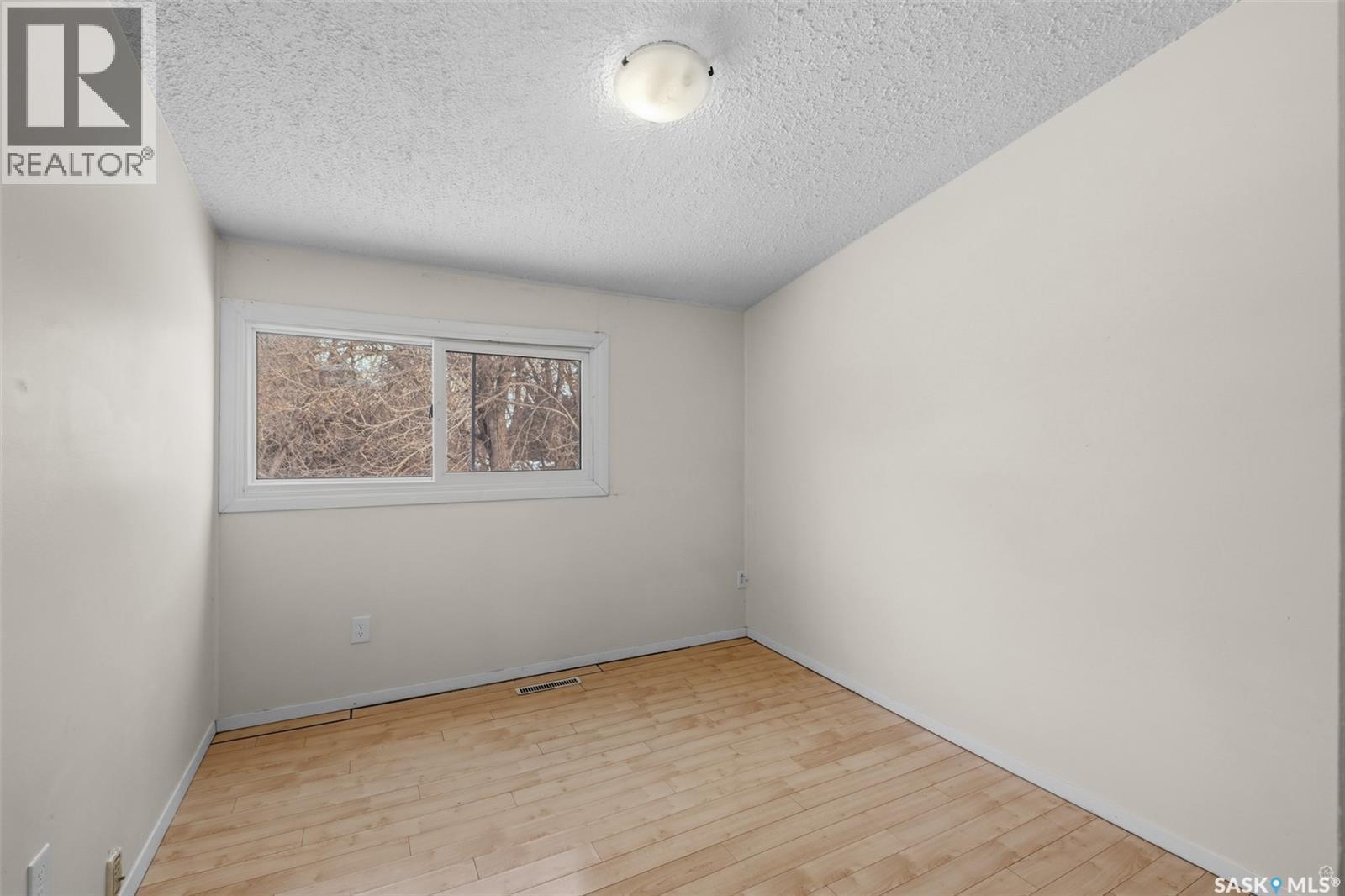 824-826 28Th Street E, Prince Albert, SK - Indoor Photo Showing Other Room