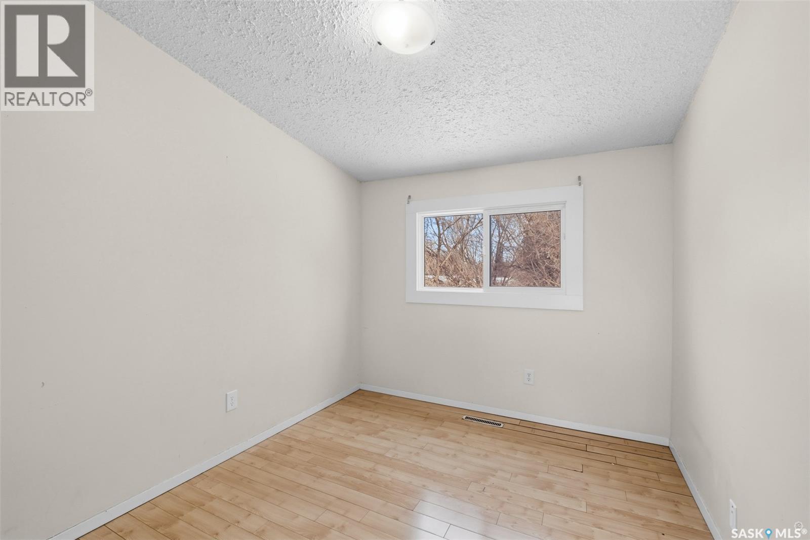 824-826 28Th Street E, Prince Albert, SK - Indoor Photo Showing Other Room