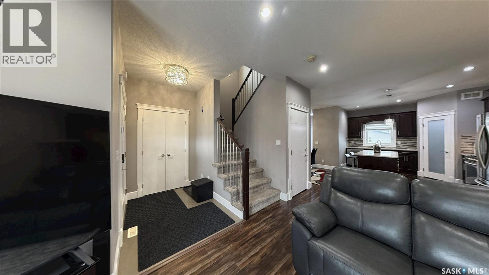 414 Ells Way, Saskatoon, SK - Indoor