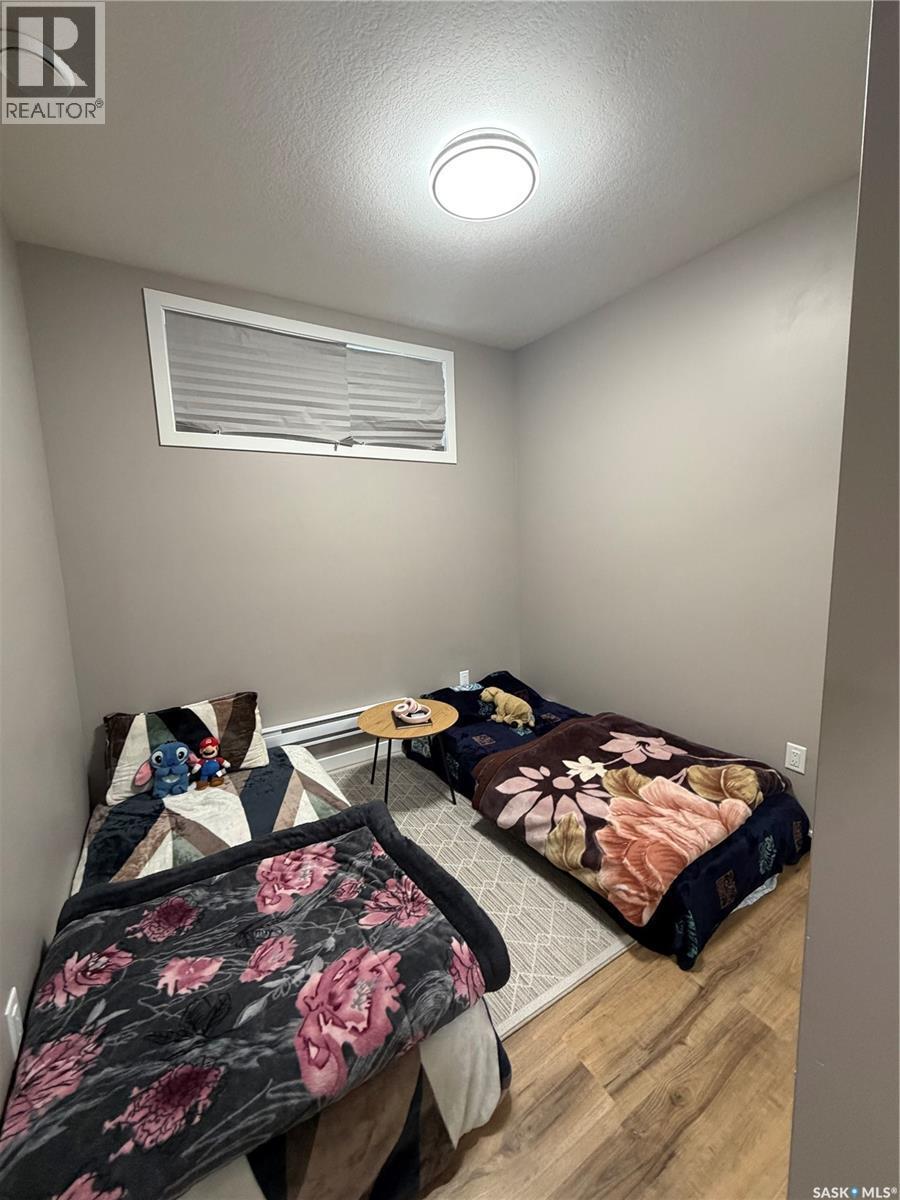 414 Ells Way, Saskatoon, SK - Indoor Photo Showing Bedroom