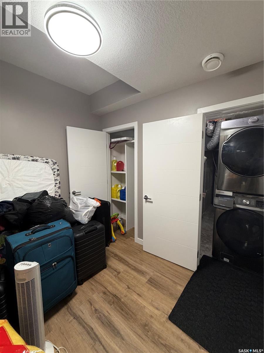 414 Ells Way, Saskatoon, SK - Indoor Photo Showing Bedroom