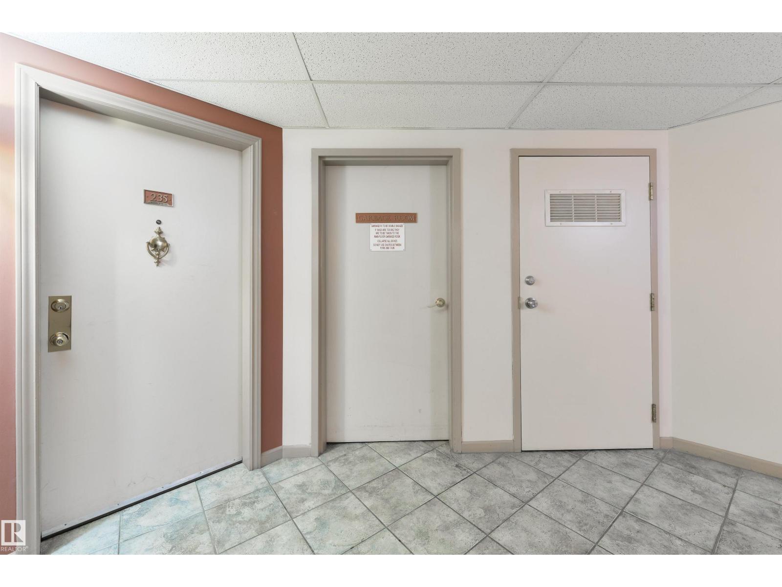 #232 15499 Castle Downs Rd Nw, Edmonton, AB - Indoor Photo Showing Other Room