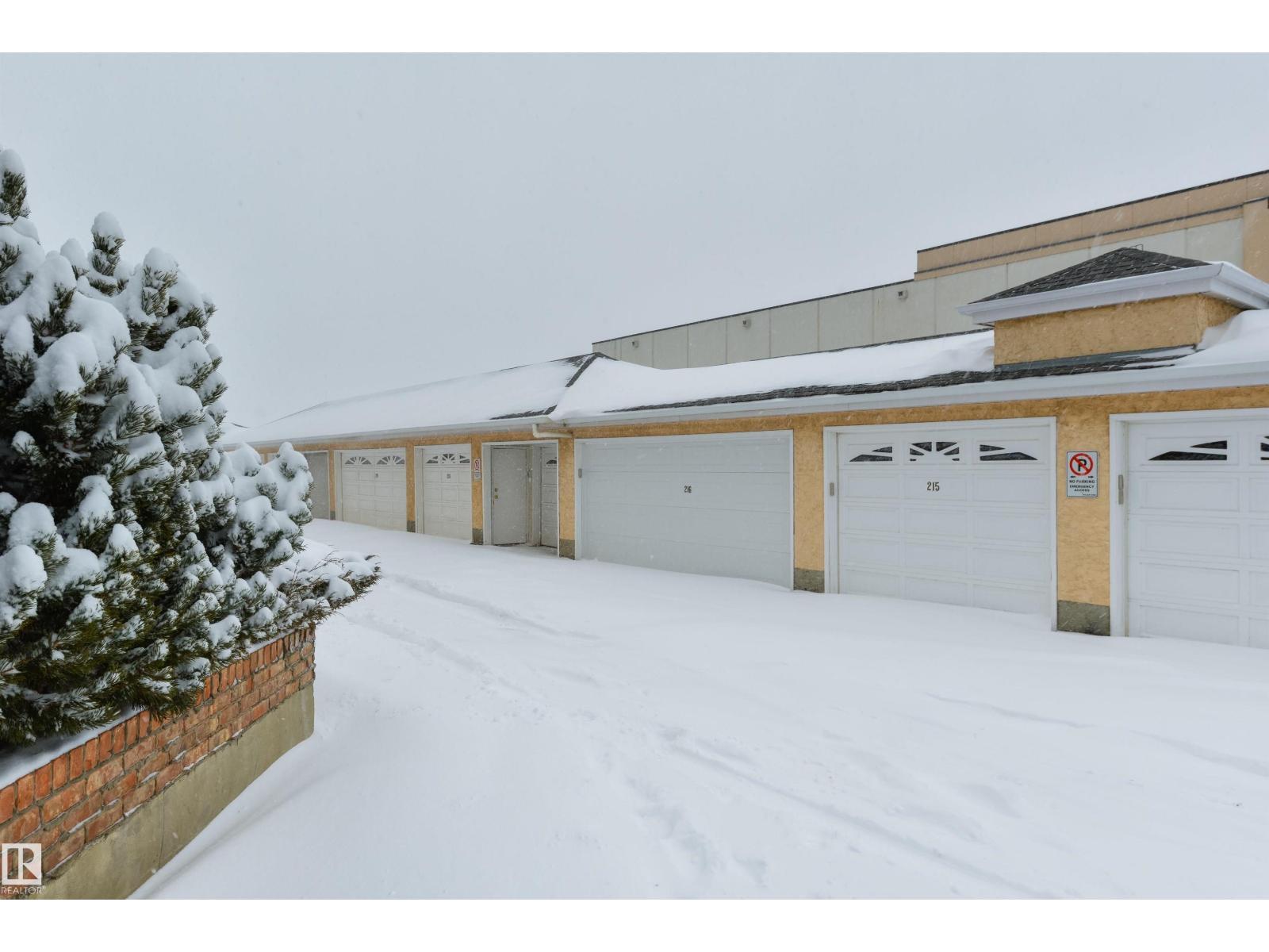 #232 15499 Castle Downs Rd Nw, Edmonton, AB - Outdoor