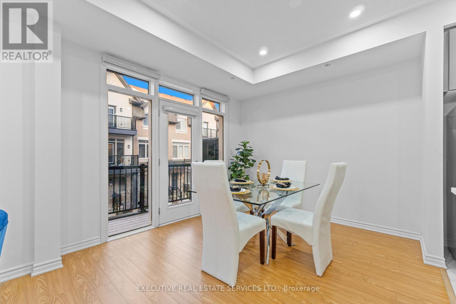 13 Ormand Terrace, Caledon, ON - Indoor Photo Showing Dining Room
