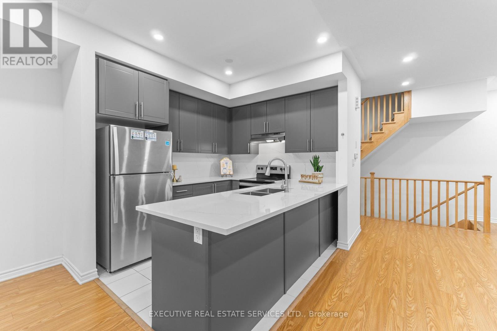 13 Ormand Terrace, Caledon, ON - Indoor Photo Showing Kitchen With Stainless Steel Kitchen With Double Sink With Upgraded Kitchen