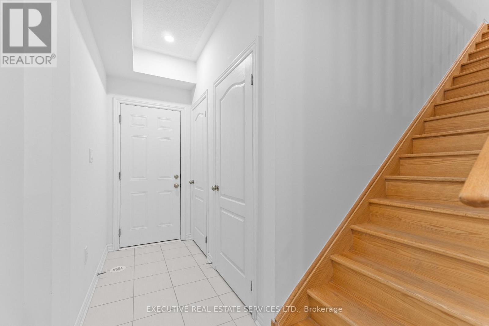 13 Ormand Terrace, Caledon, ON - Indoor Photo Showing Other Room