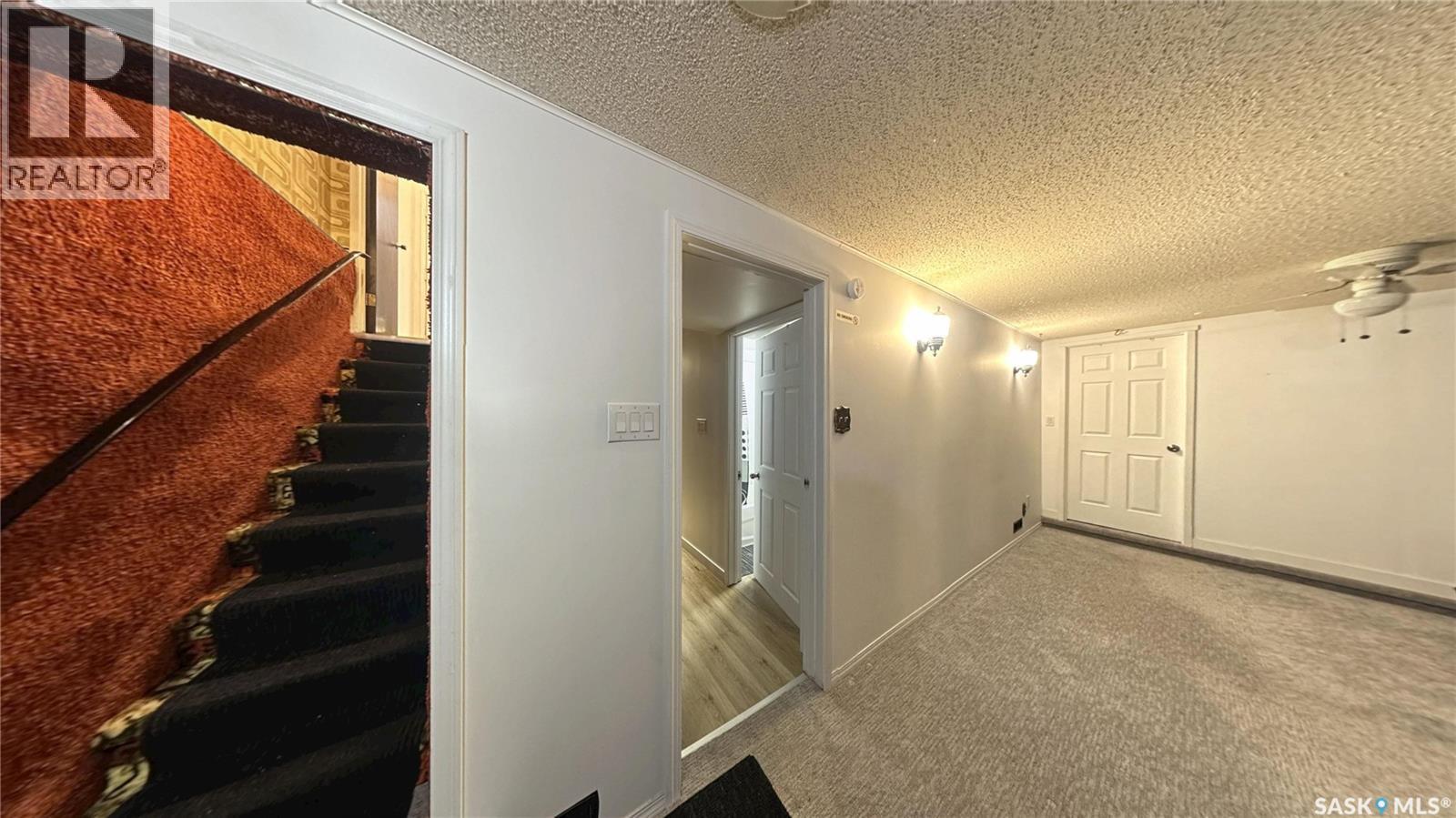 41 Cartier Crescent, Saskatoon, SK - Indoor Photo Showing Other Room