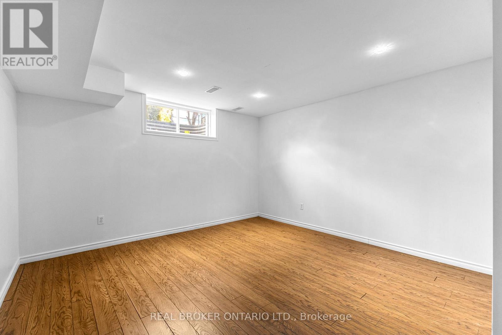 Bedroom 5 - 2014 Jasper Avenue, Ottawa, ON - Indoor Photo Showing Other Room