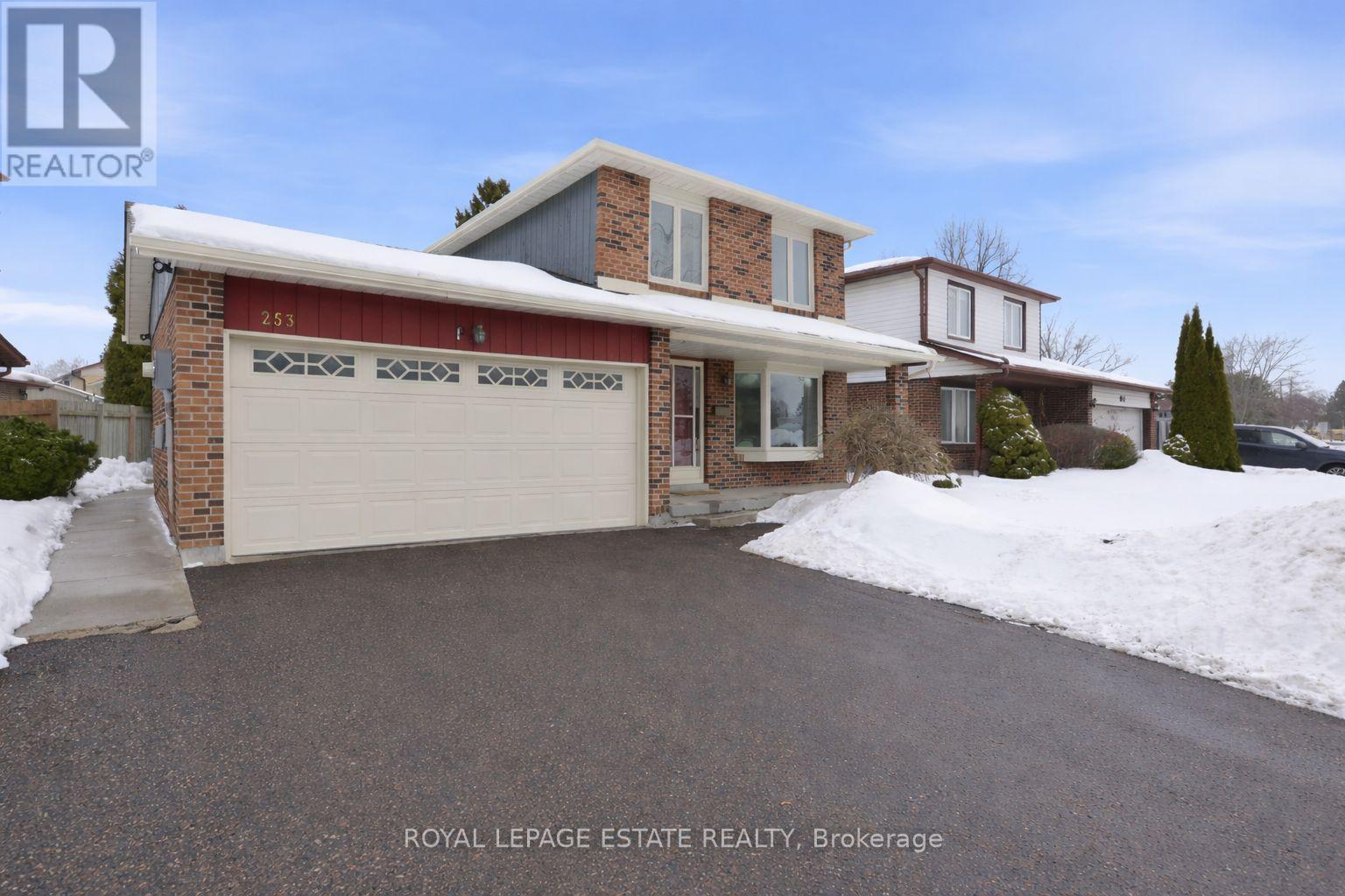 253 Michael Boulevard, Whitby, ON - Outdoor With Facade