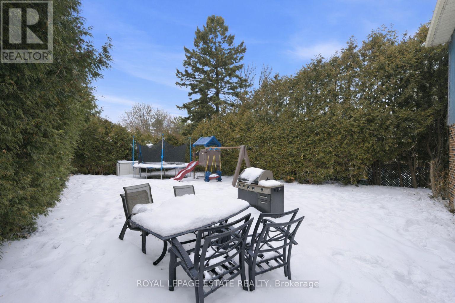 253 Michael Boulevard, Whitby, ON - Outdoor