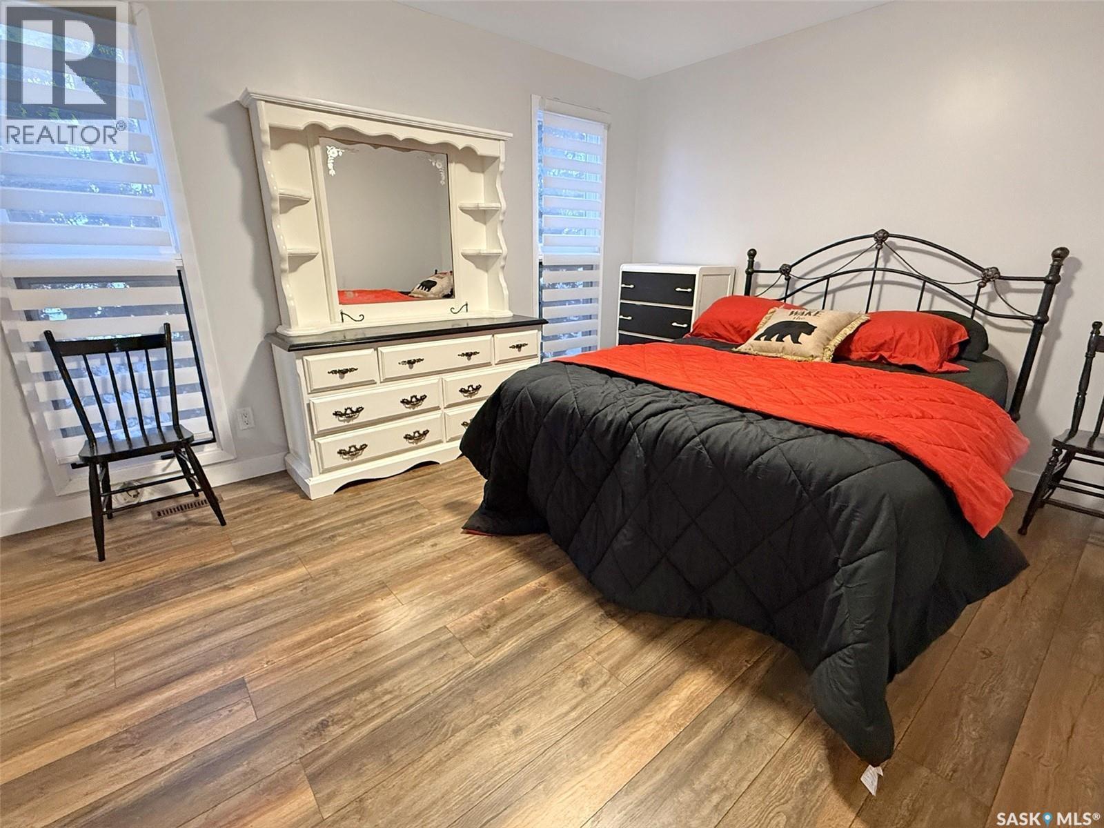 1102 Golden Place, Swift Current, SK - Indoor Photo Showing Bedroom