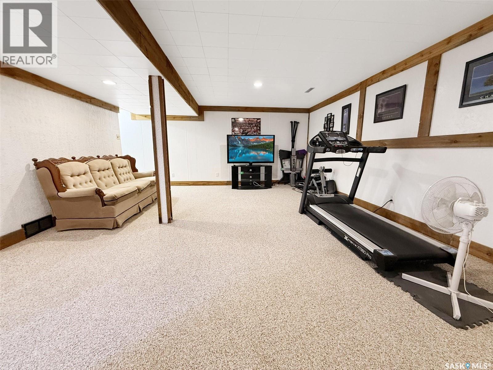 1102 Golden Place, Swift Current, SK - Indoor