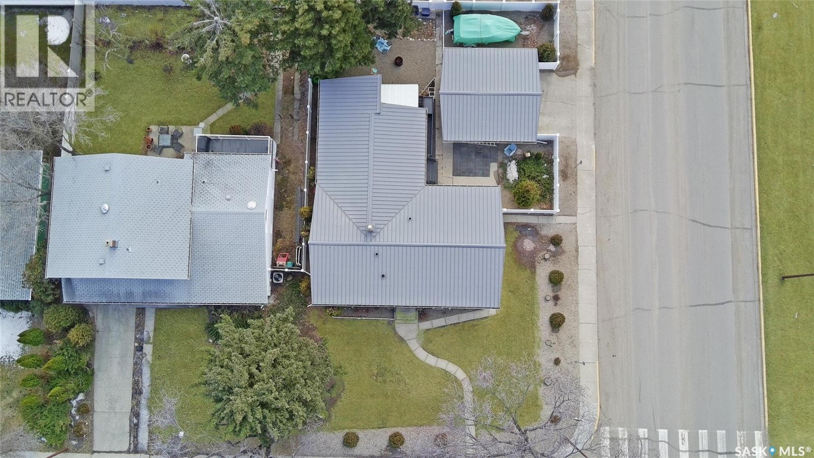 1102 Golden Place, Swift Current, SK -