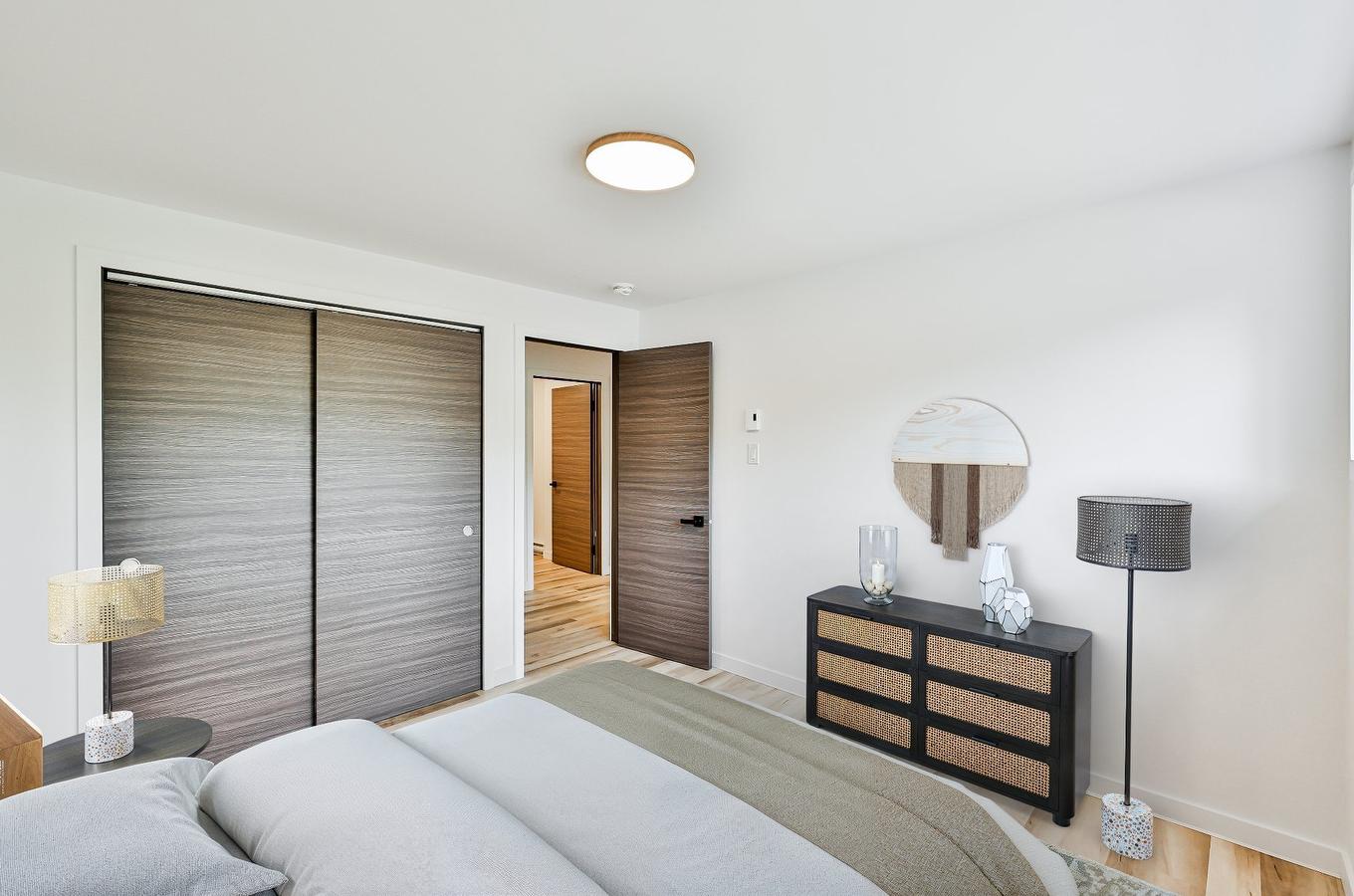 Intergenerational - 750 5E Rang, Sainte-Julienne, QC - Indoor Photo Showing Bedroom