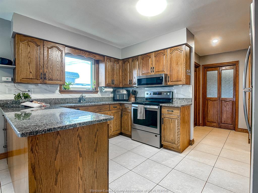 279 Chene, Tecumseh, ON