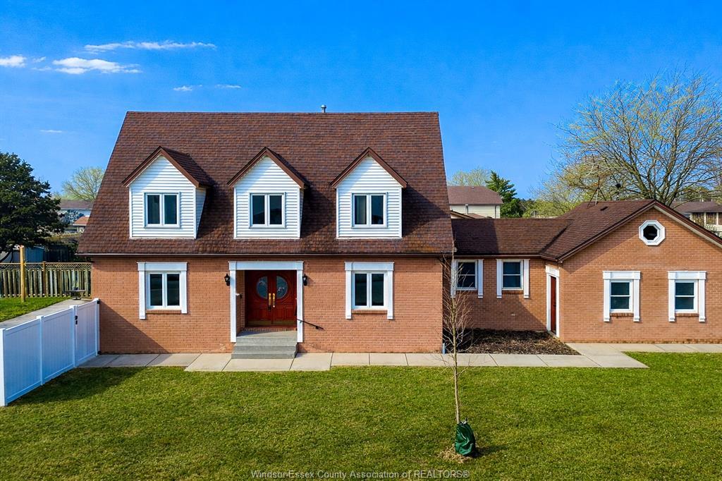 279 Chene, Tecumseh, ON
