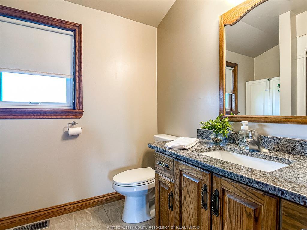 279 Chene, Tecumseh, ON