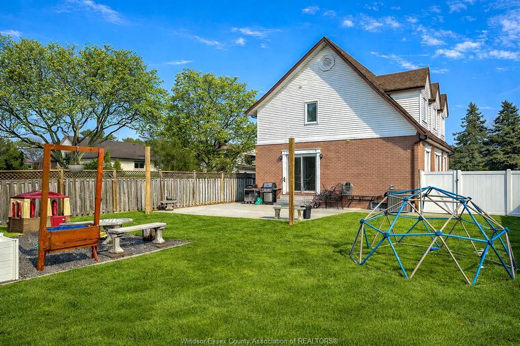 279 Chene, Tecumseh, ON