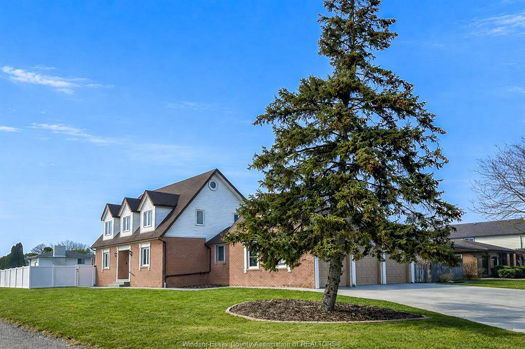 279 Chene, Tecumseh, ON